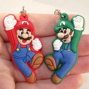 Men's Silver Mario Brothers Mario Luigi Characters Keychain Key Ring Lot of 2